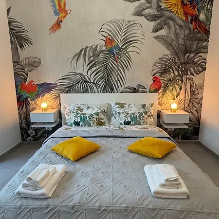 Entire 2br Near Casaletto דירה *